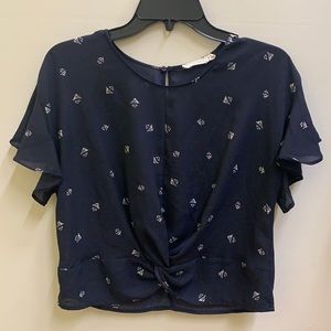 LUSH NAVY BLUE TRIANGLE PATTERN TOP (XS)